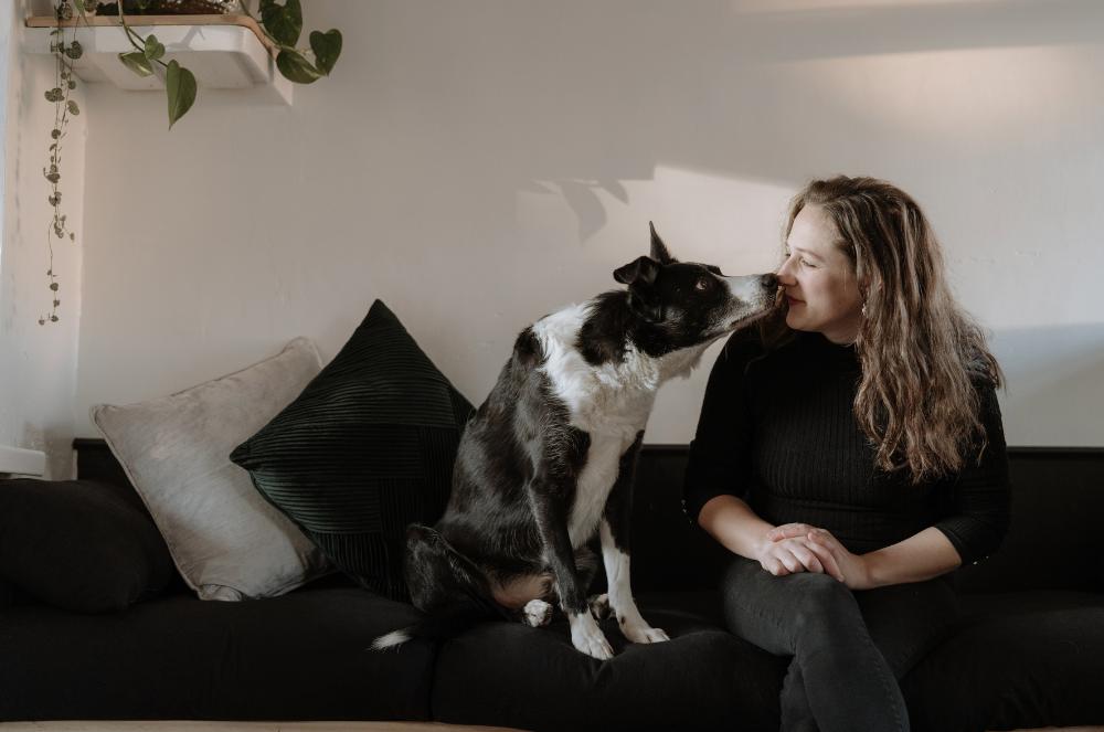 Gallery - Sofa Kisses - Heart Dog